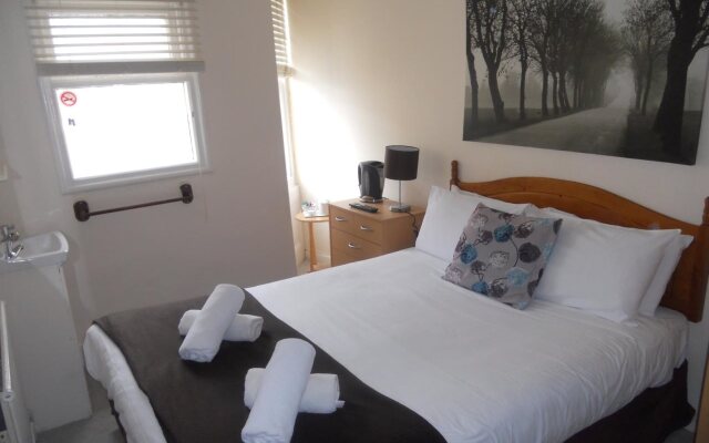 Relax Inn Guest House