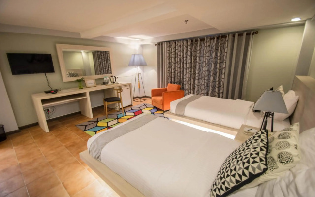 Almont City Hotel