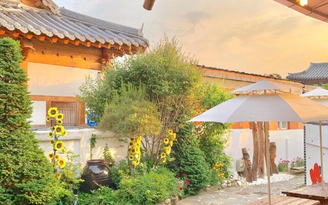 Jeonju Jangsu Hanok Pension
