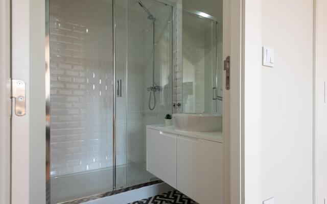 Oporto Rooftop Studio by Vacationy