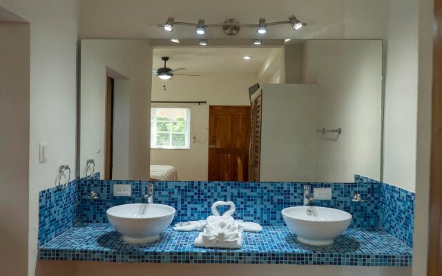 Marina Paraiso Isla Mujeres Hotel