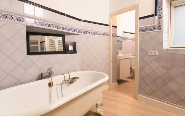 PYR Select Plaza Santa Ana