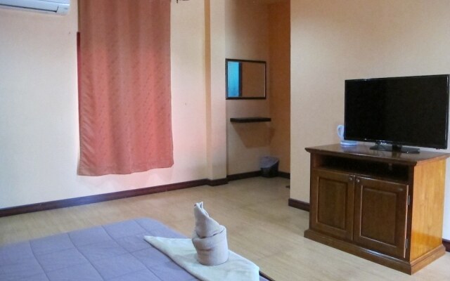 Buachompoo Resort Suratthani