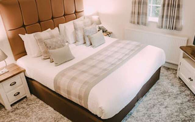 Nant Ddu Lodge Hotel