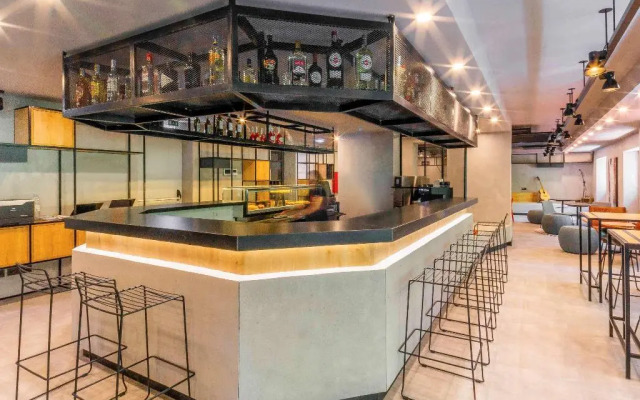 ibis Porto Centro Mercado Bolhao