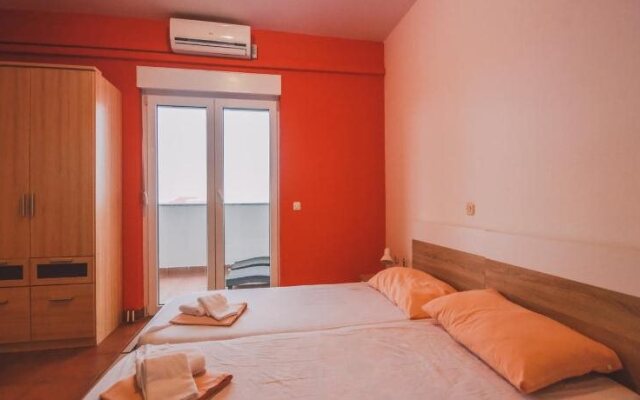 Moon Rocks Hostel