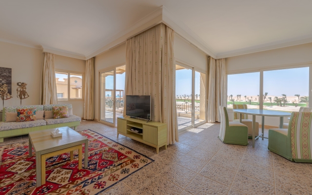 Vesta - Luxury Apt - 2Br - Golf (I)