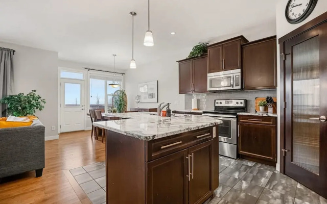 The Mask - 5BD - Movie Room - Kidfriendly