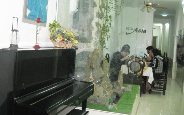 La Dora Hanoi Hotel & Travel