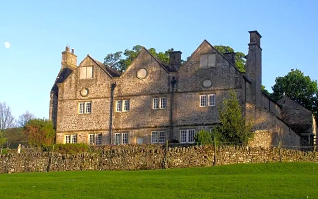 Braithwaite Hall Bed & Breakfast