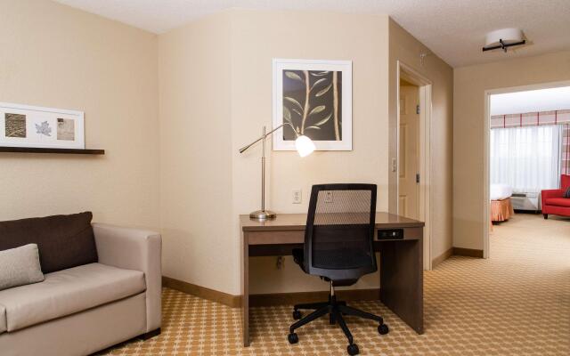 Country Inn & Suites by Radisson, Milwaukee West (Brookfield), WI