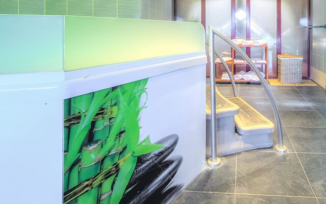 B&B HOTEL Mons Centre