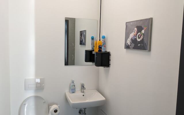 Boardingrooms Direct A8, Close to Stuttgart, 25min