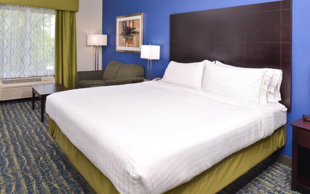 Holiday Inn Express Hotel & Suites San Antonio by IHG