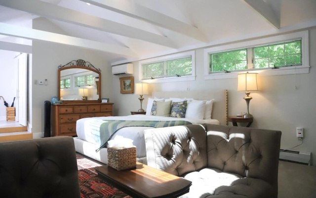 Hartstone Inn