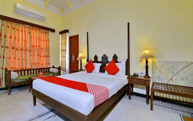 Palm tree serviced apartments