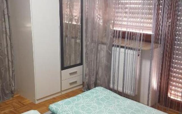 SUNSHINE Apartments