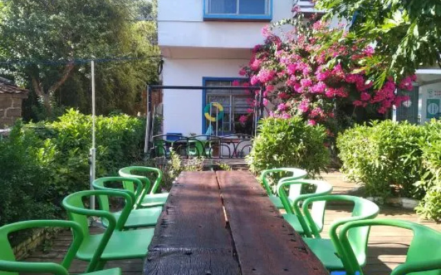 Misty Mountain Chu Hai – Outside – Beihai