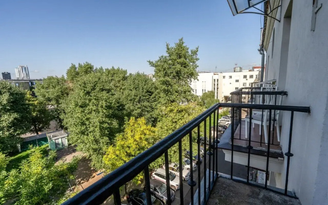 Apartments on Independence