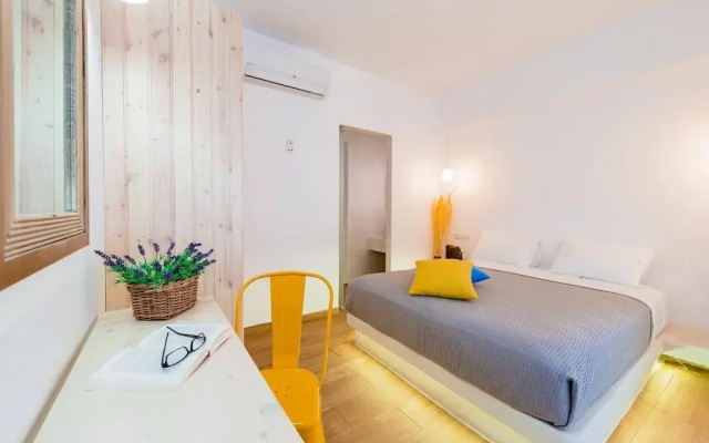 Kouros Home and Suites