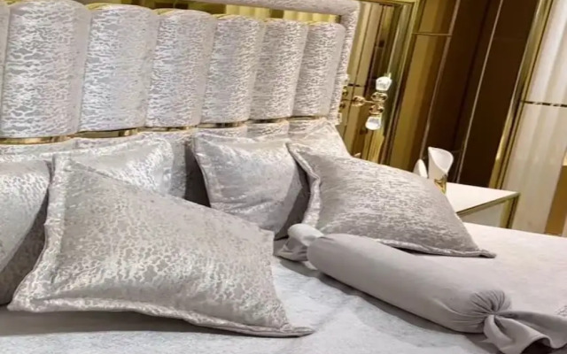 Hotel Urban Royale Near IGI Airport