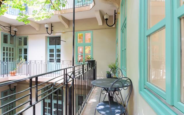 Chestnut & Eliza Suites