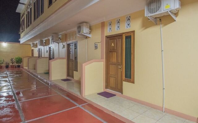 RedDoorz near RSUD Dr. Abdul Aziz