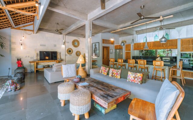 Villa Teman-Luxury 4BR Villa in Seminyak