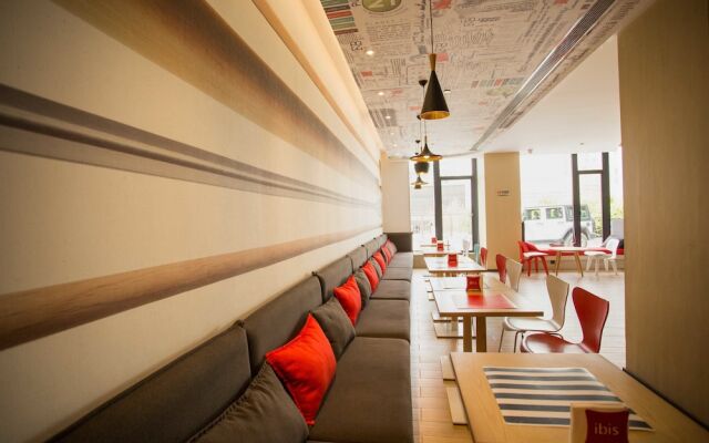 Ibis Hotel (Xi'an High - tech Zone)
