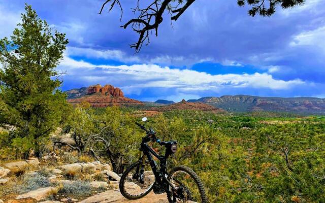 Sedona Studio at Thunder Mountain