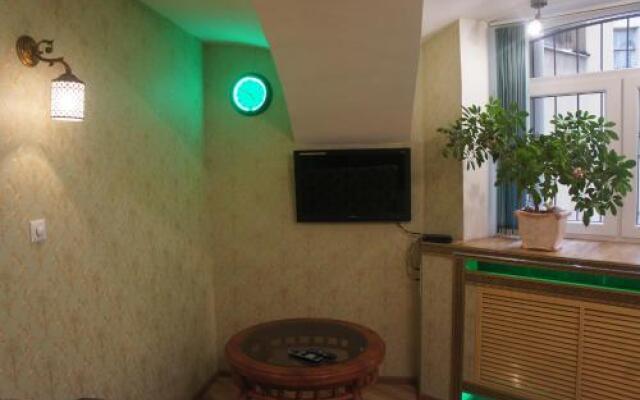 Guest House on Liteyny 43