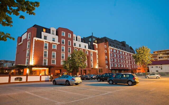 Ramada Hotel and Suites Bucharest North