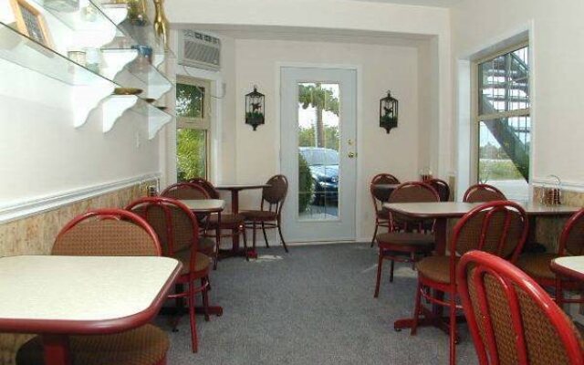 Summerland Motel