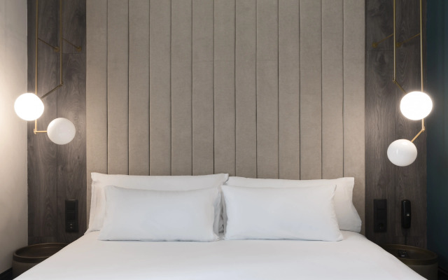 ICON Wipton by Petit Palace