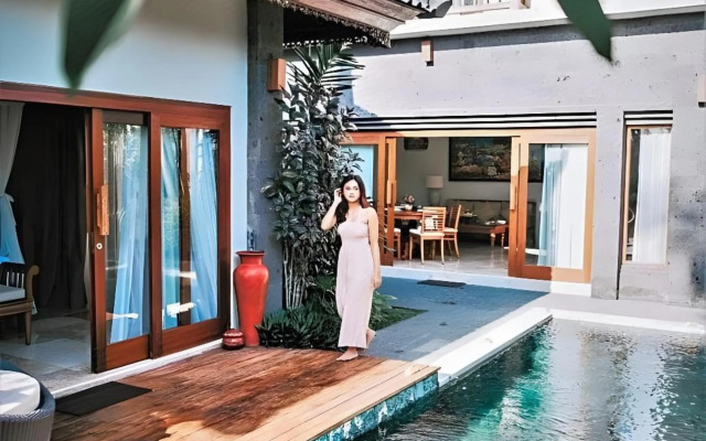 Swan Keramas Bali Villas