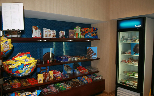 Hampton Inn & Suites Poughkeepsie