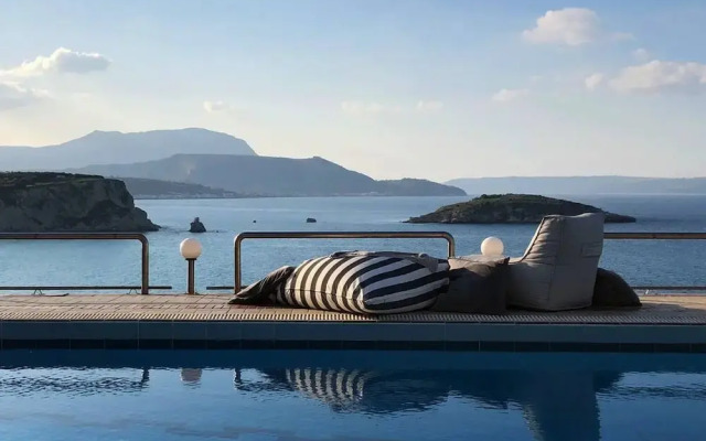 Coco Seaview Apartment, 60sec Walk From Beach!