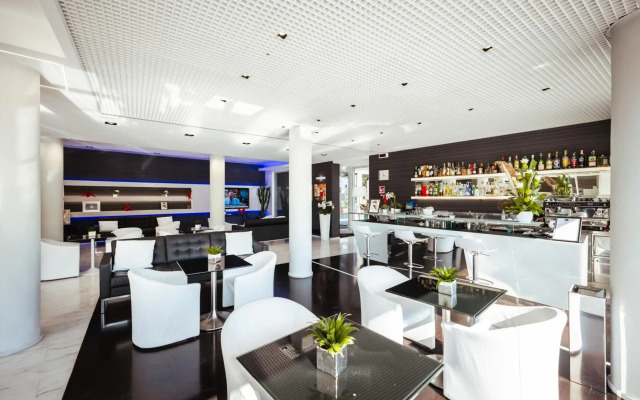Raffaello Hotel