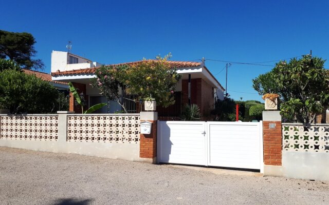 House With One Bedroom In Alcanar, With Enclosed Garden - 100 M From The Beach