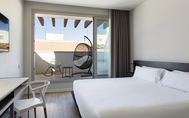 B&B Madrid Centro Puerta del Sol - Image 7