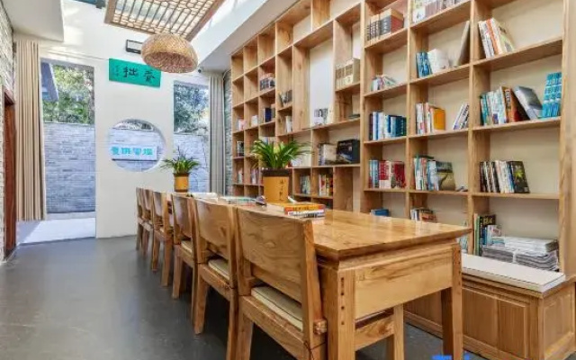 Juelu Huaxi Hot Springs Homestay (Shijicheng)