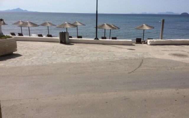 Fania 2 Rooms In Front Of The Sea
