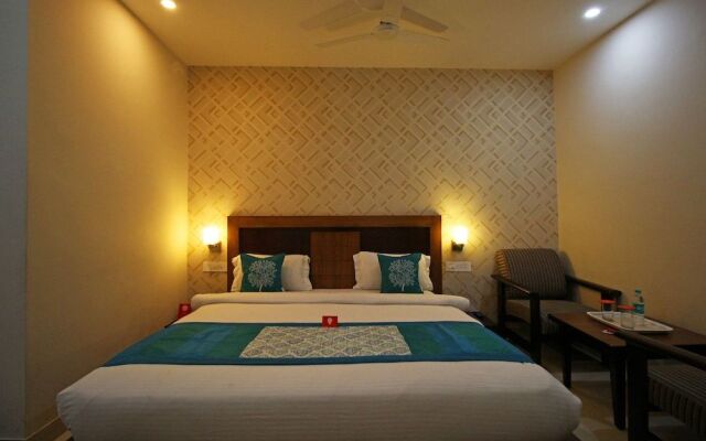 Capital O 4535 Hotel Uma Palace