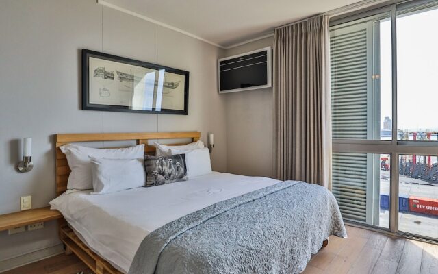 Harbour Bridge 417 by CTHA