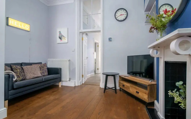 Modern En-Suite Flat - near Islington High Street