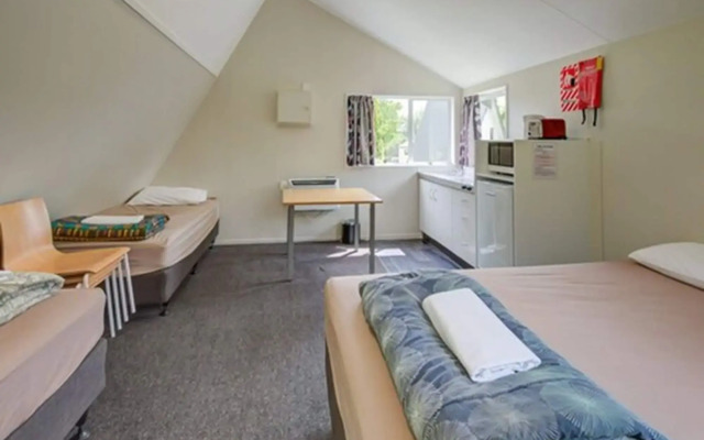 Te Anau Lakeview Holiday Park & Motels