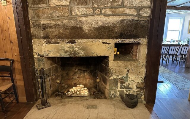 The General Stanton Inn