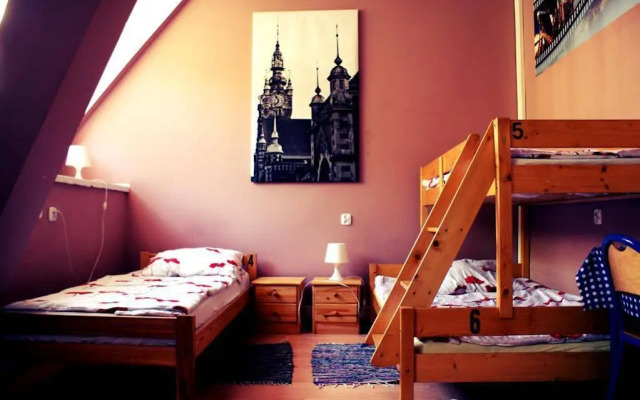 Hostel Universus
