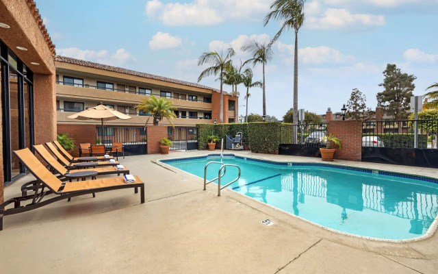 Best Western Plus Redondo Beach Inn