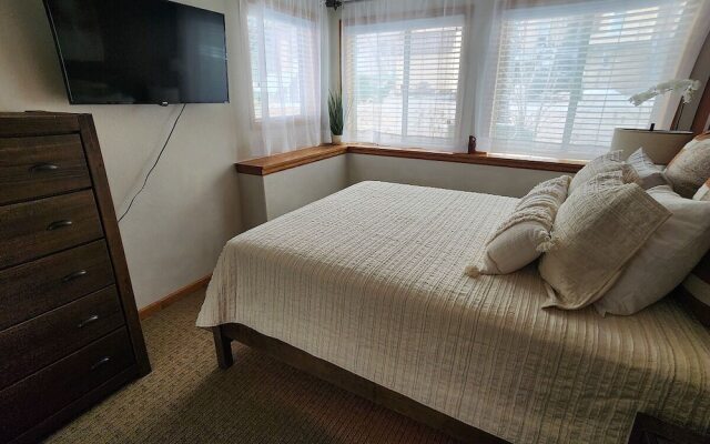 Alpenglow Three Bedroom Two Bath XL A16